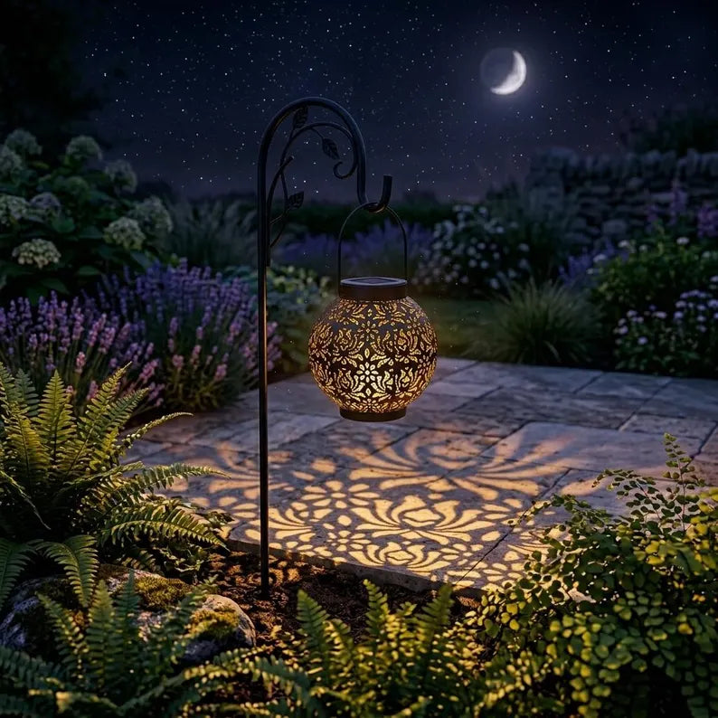 Solar Hanging Lantern Light, Waterproof LED Garden Solar Lights, Solar Pendant Light for Patio, Balcony and Garden